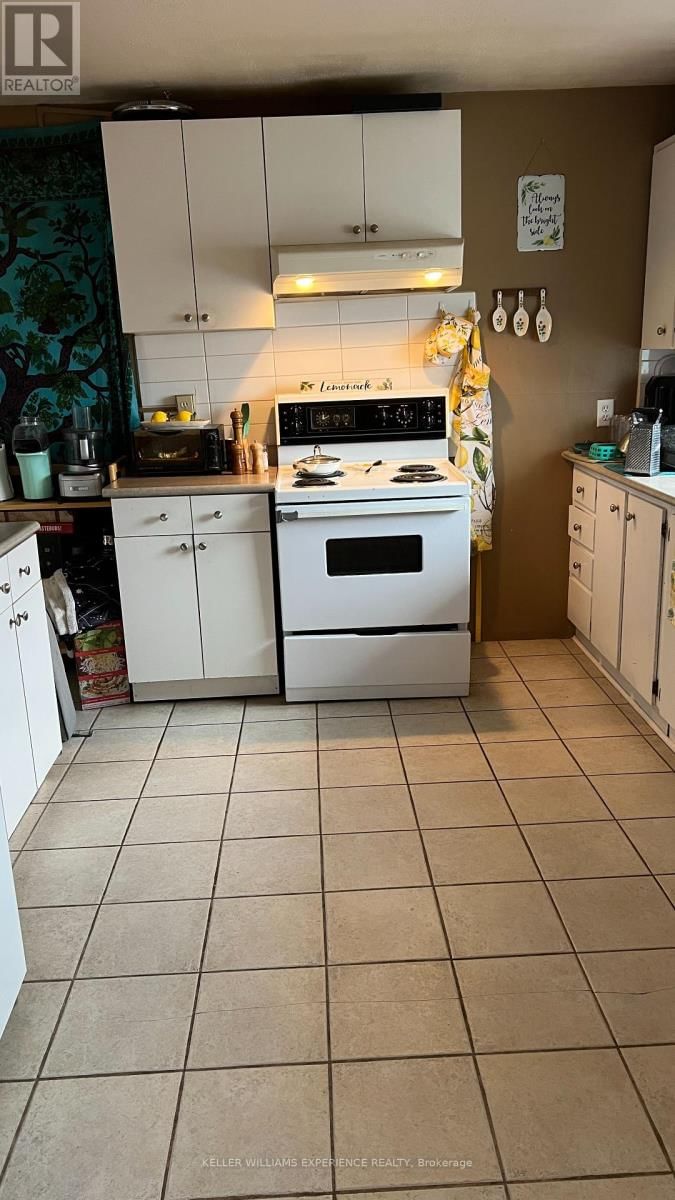 68 CAMPBELL AVENUE Image 21