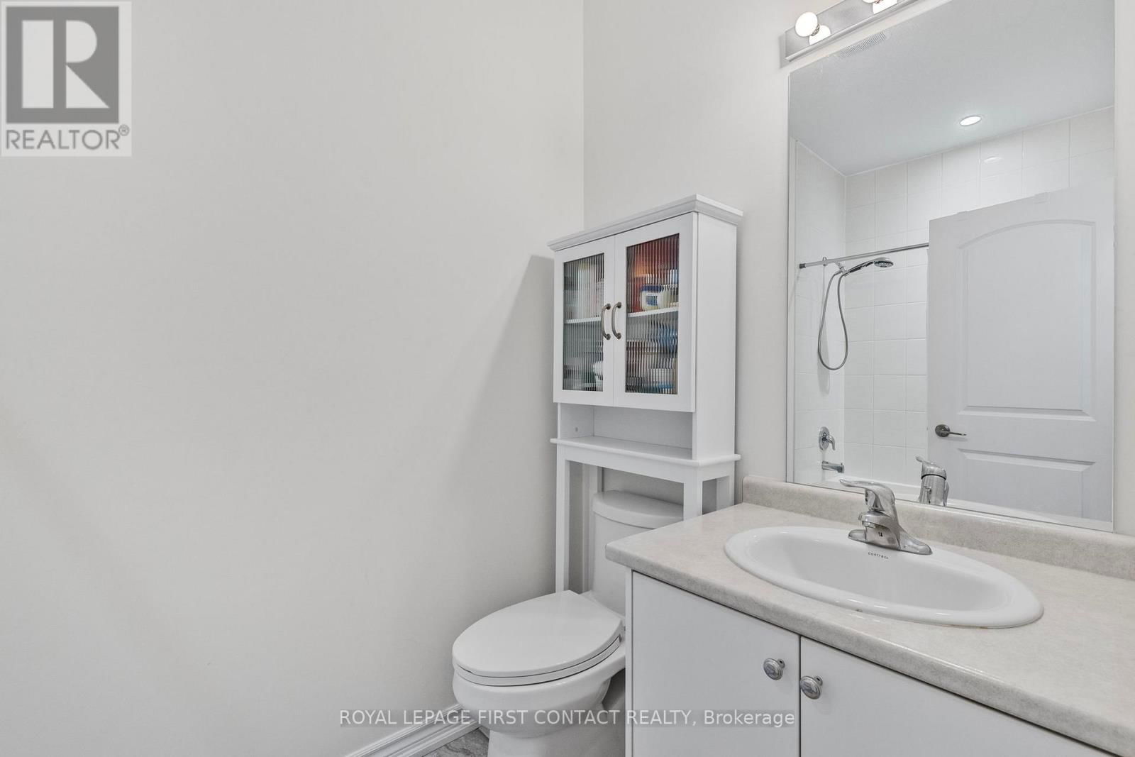 9 BEVERLY STREET Image 12