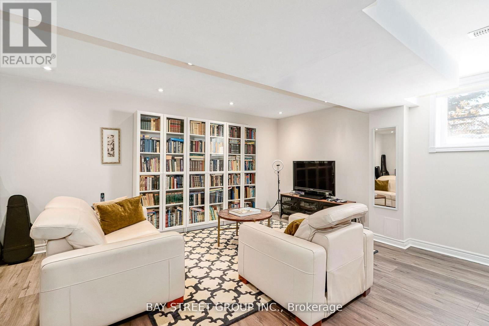 469 RAMBLEWOOD DRIVE Image 33