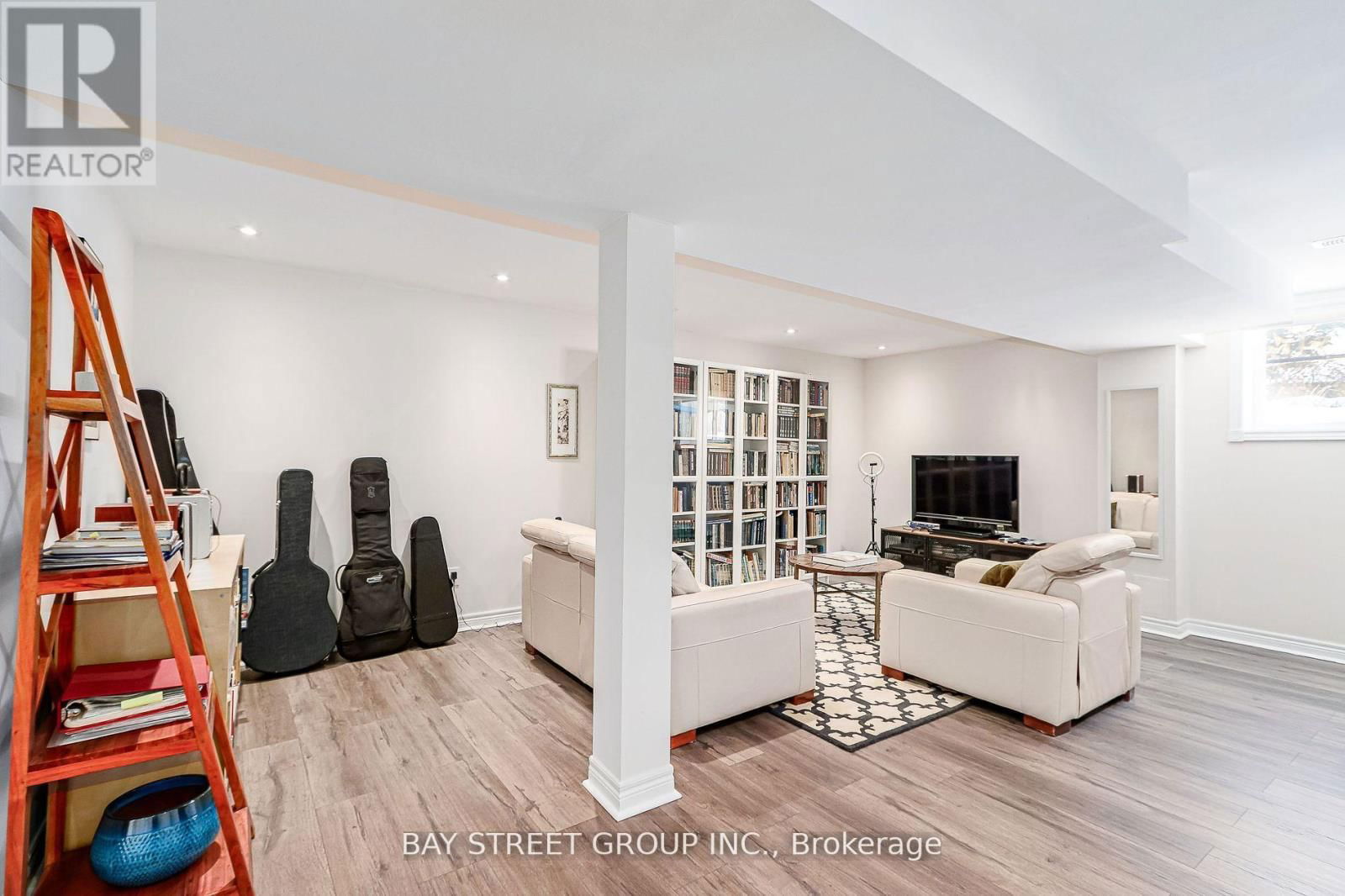 469 RAMBLEWOOD DRIVE Image 36