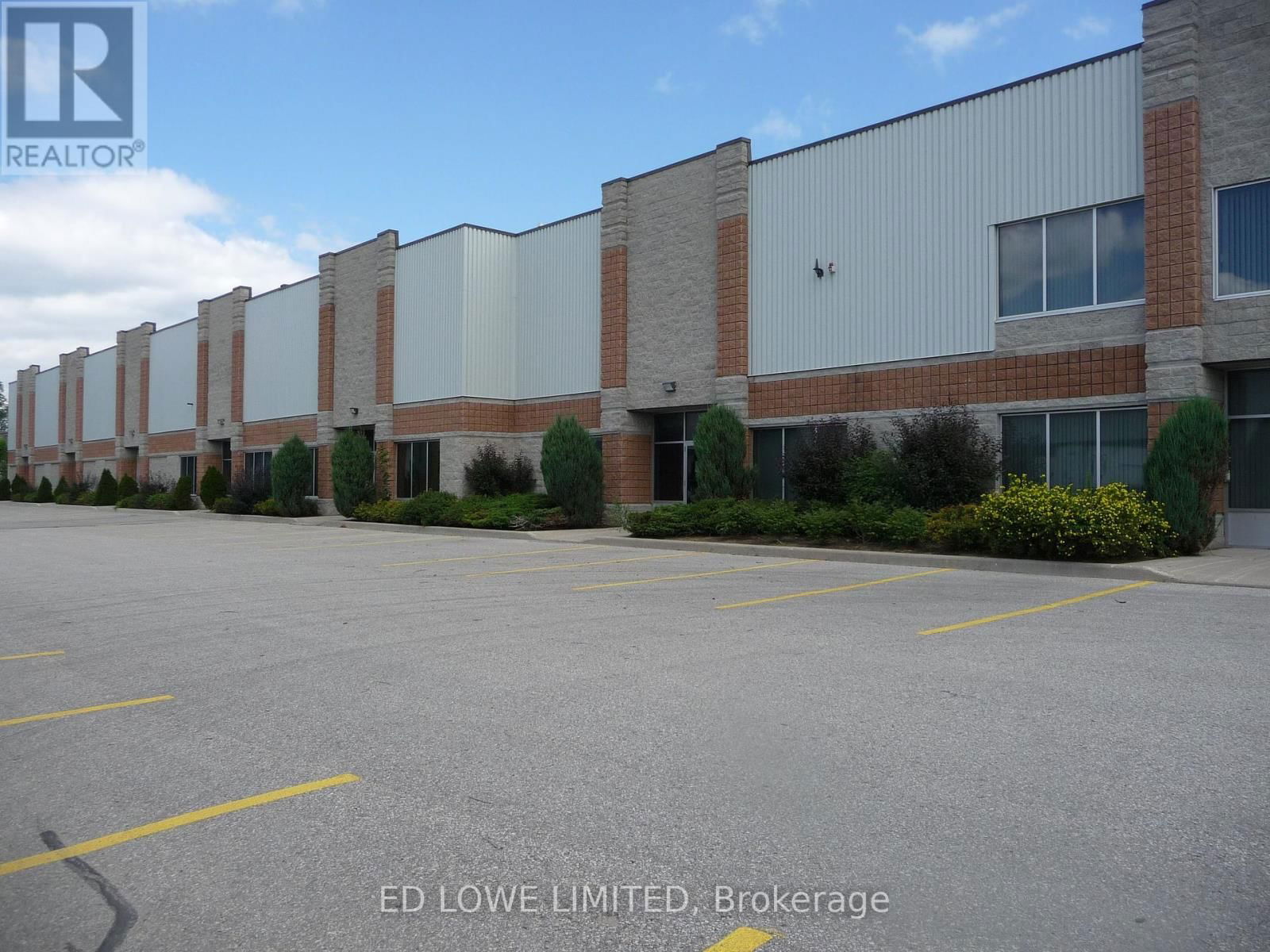 3 - 18 MOLLARD COURT Image 2