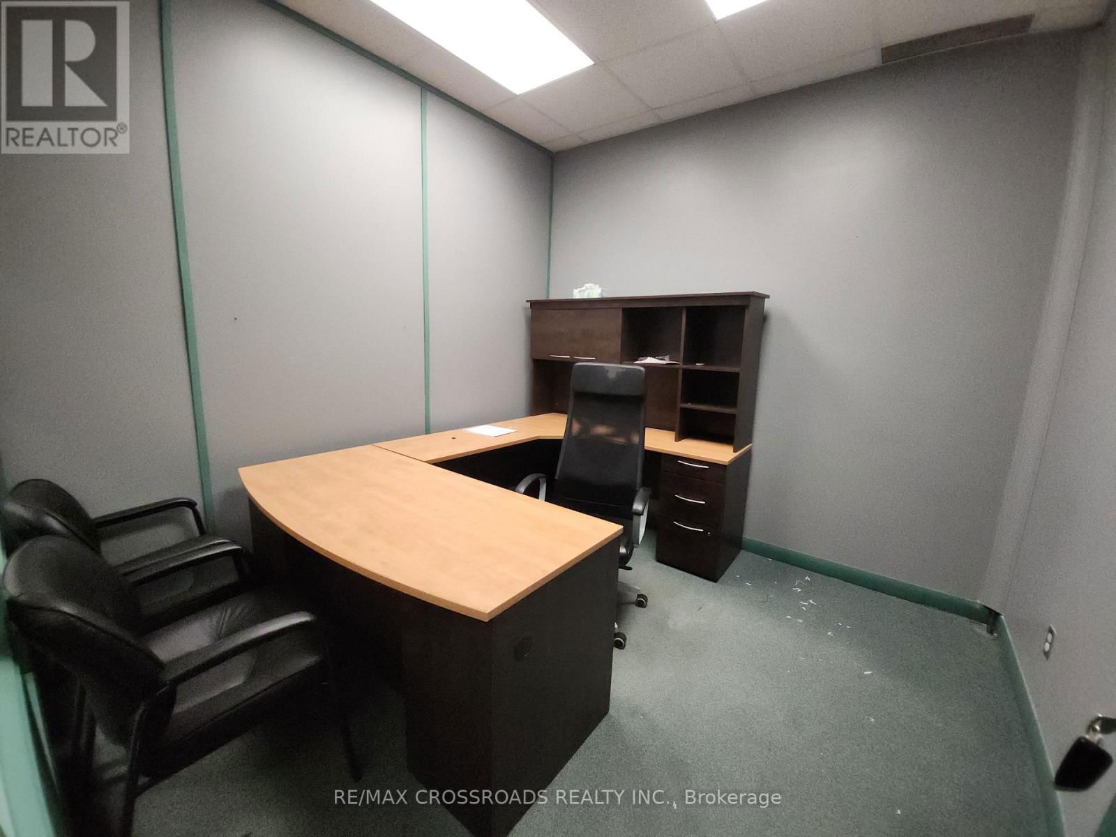 220D - 50 DUNLOP STREET Image 11