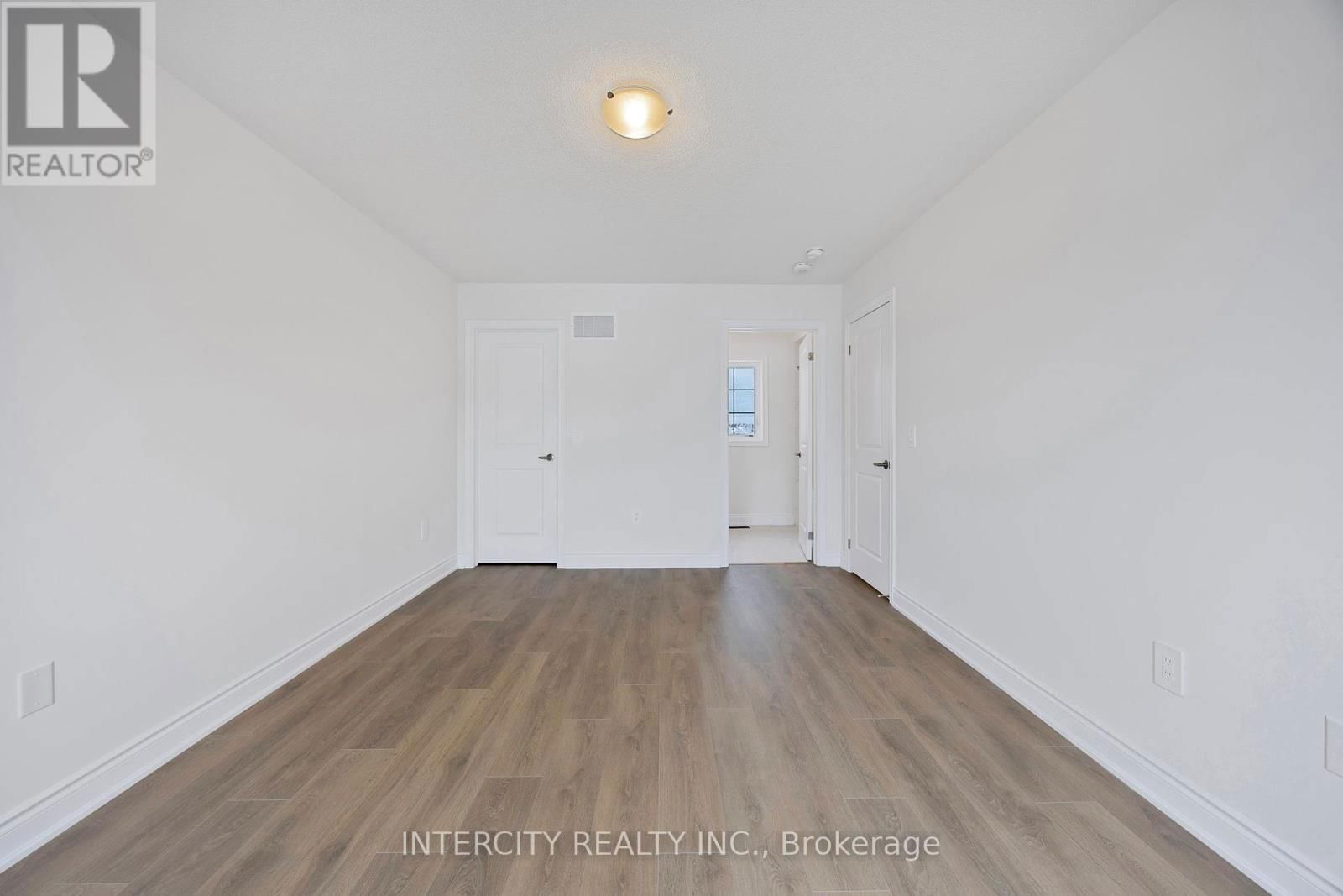5 AVALON DRIVE Image 25