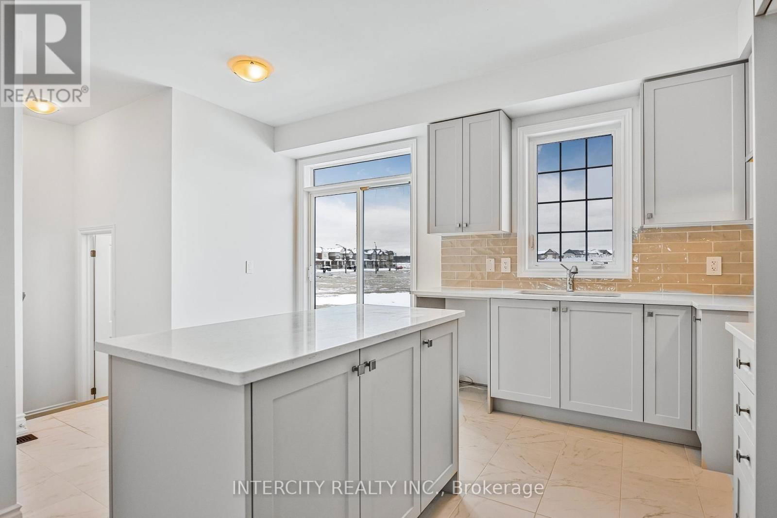 5 AVALON DRIVE Image 40