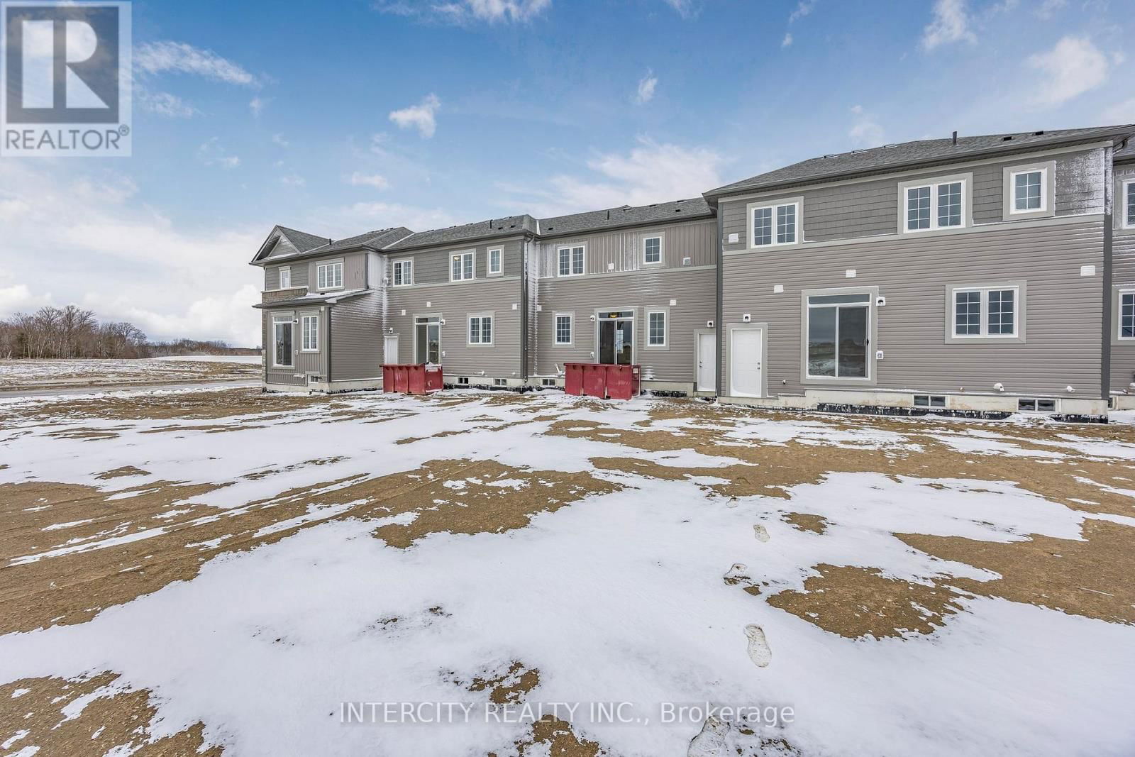 5 AVALON DRIVE Image 44