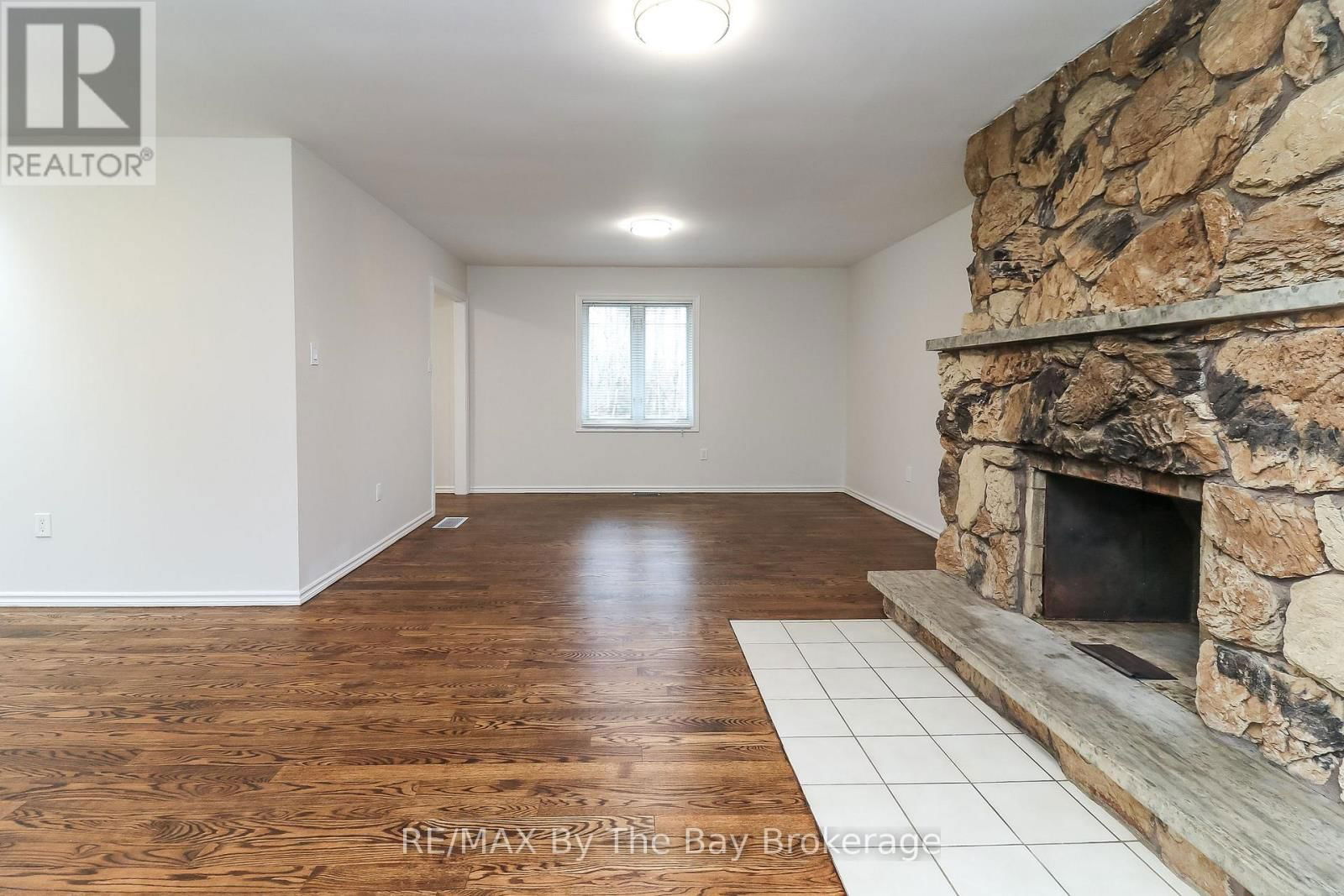 12 BRIDLEWOOD CRESCENT Image 12