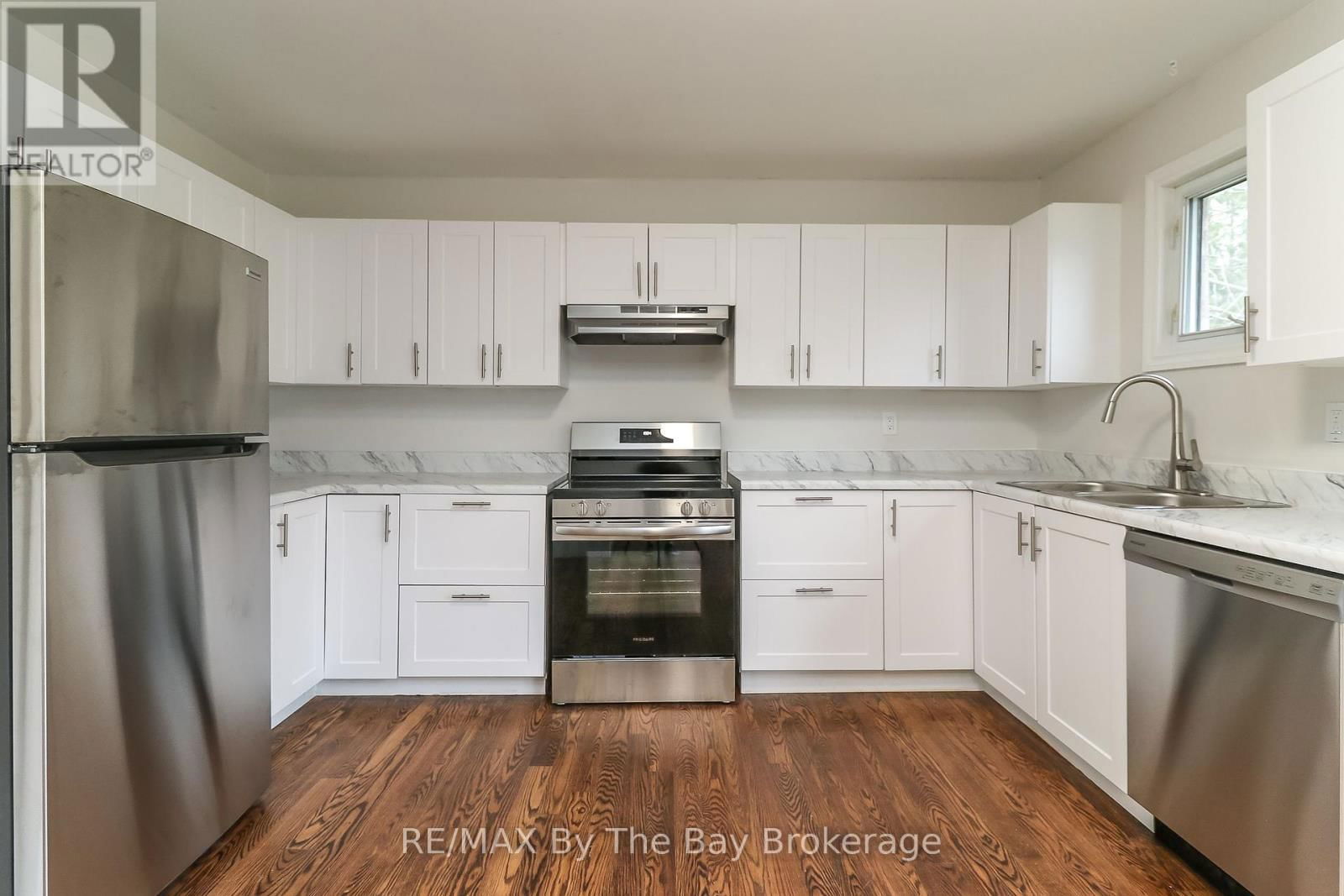 12 BRIDLEWOOD CRESCENT Image 22