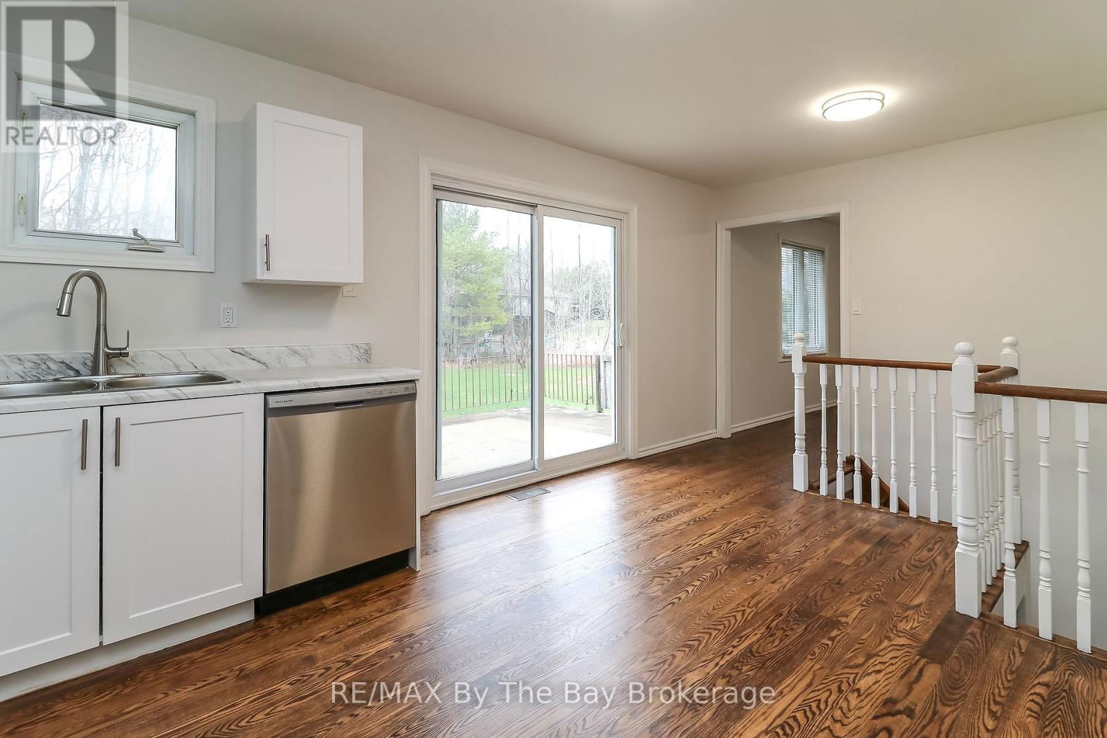 12 BRIDLEWOOD CRESCENT Image 24