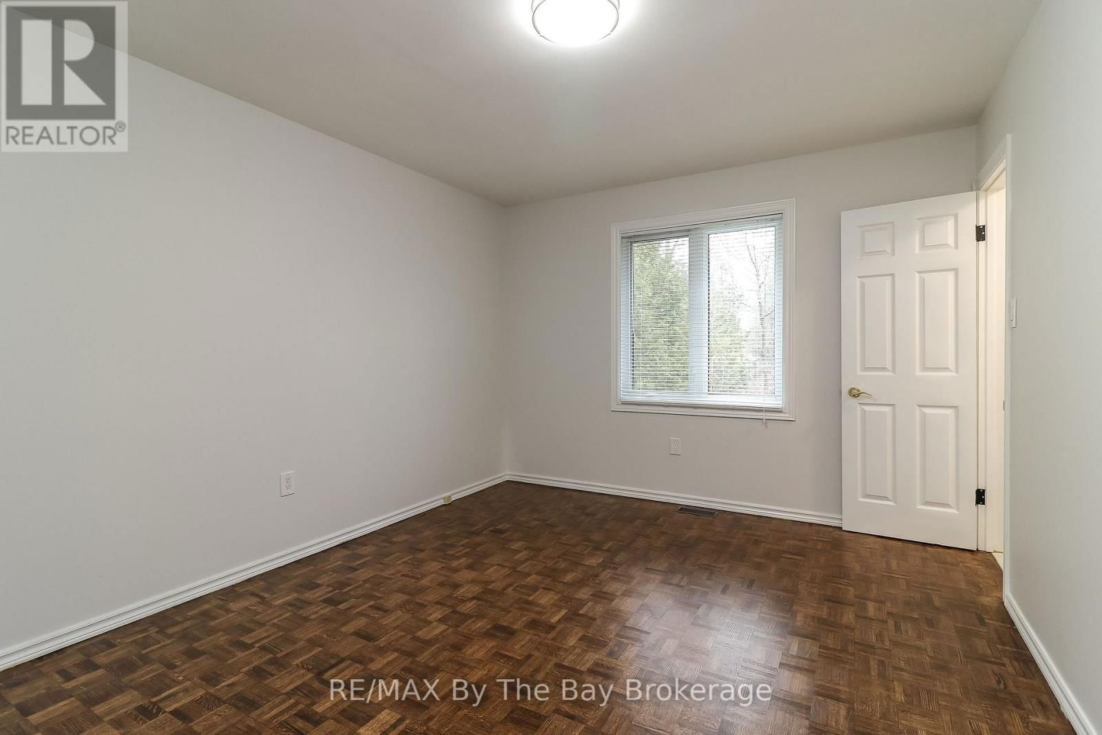 12 BRIDLEWOOD CRESCENT Image 37