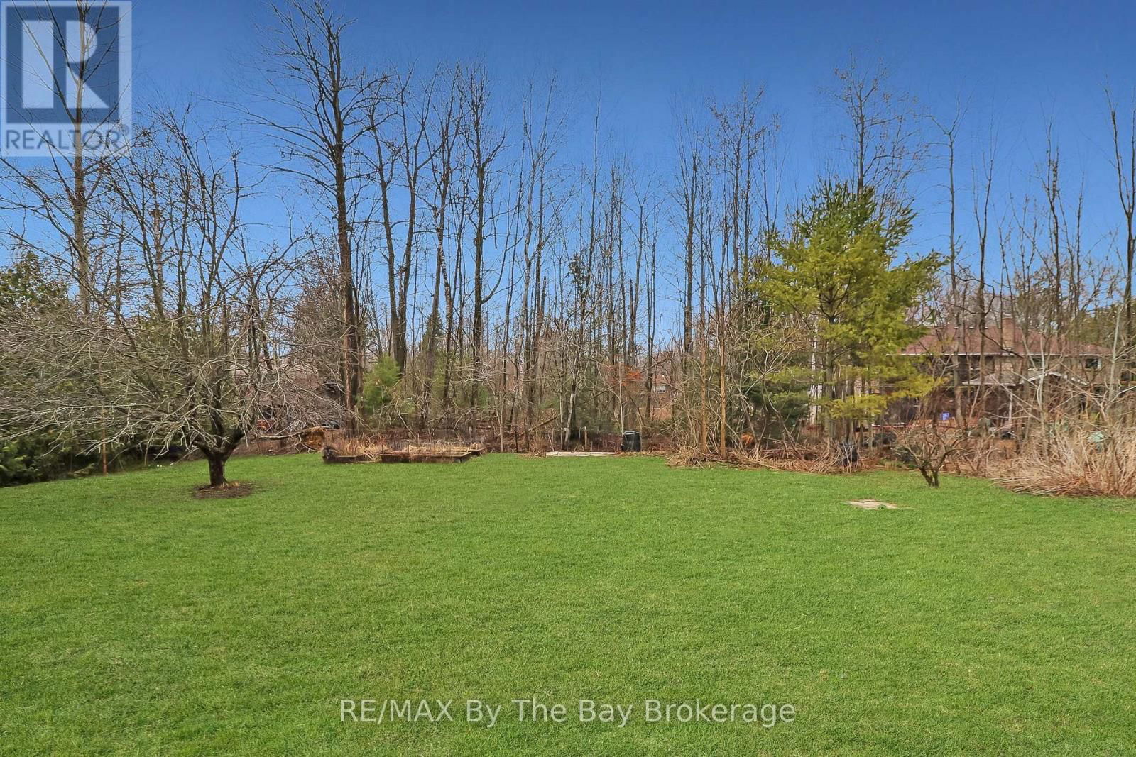 12 BRIDLEWOOD CRESCENT Image 4