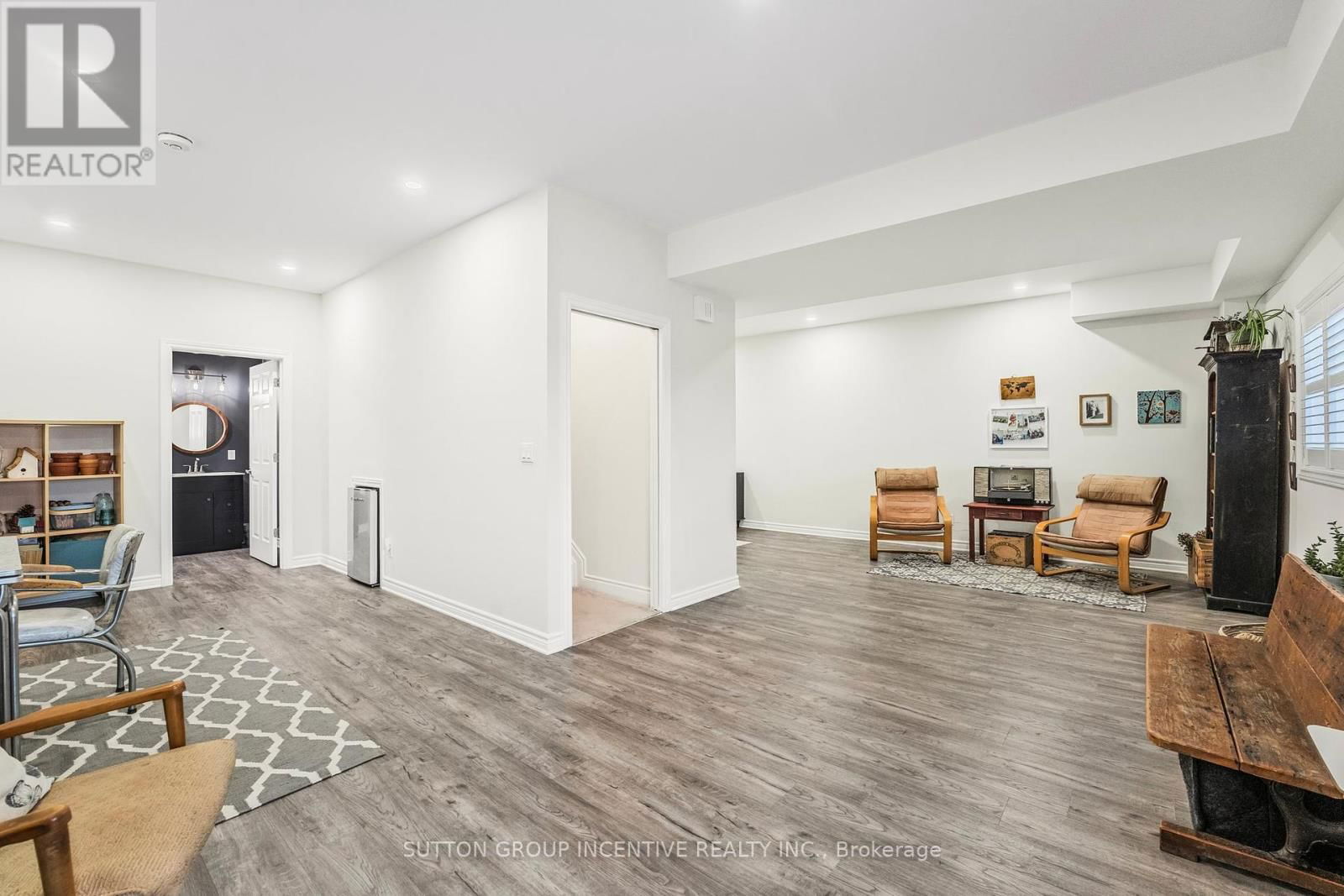 104 LILY DRIVE Image 27