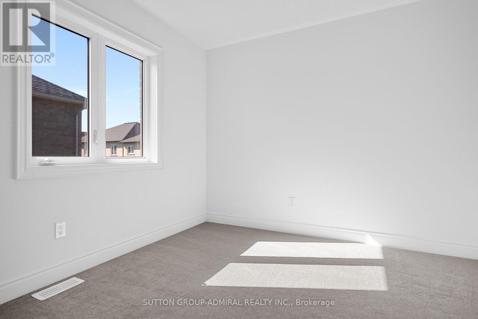 22 AUTUMN DRIVE Image 21