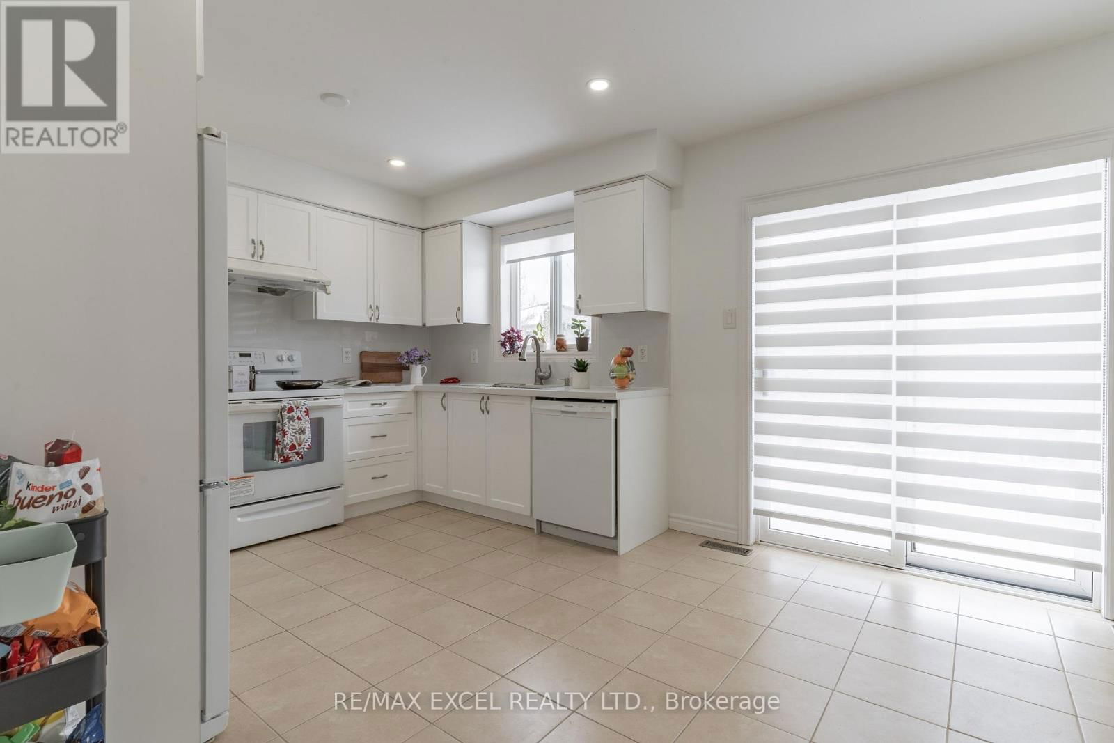 148 MARSELLUS DRIVE Image 20