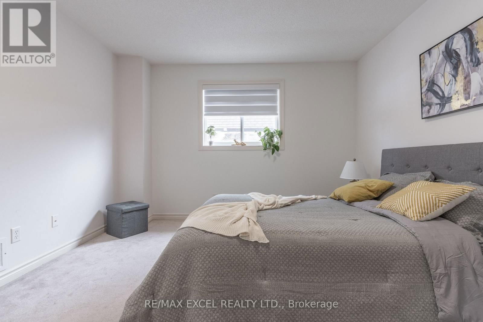148 MARSELLUS DRIVE Image 24