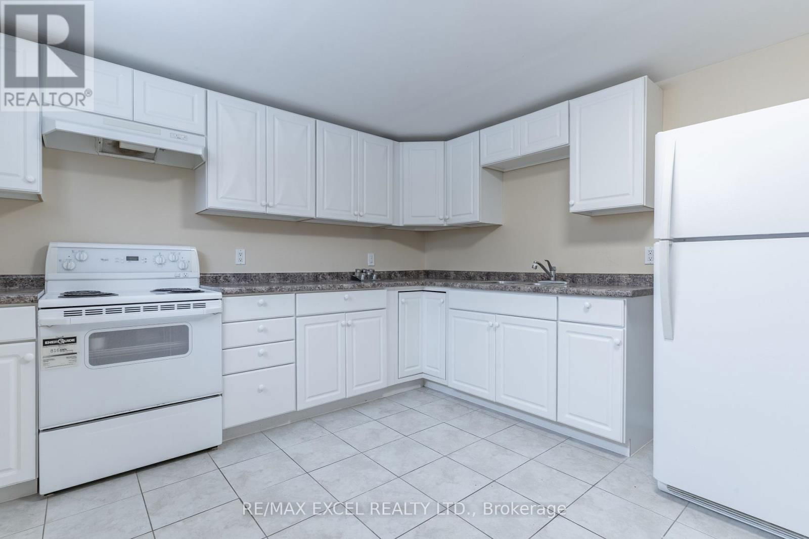 148 MARSELLUS DRIVE Image 42