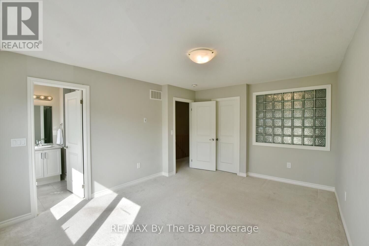 39 GREGORY AVENUE Image 16