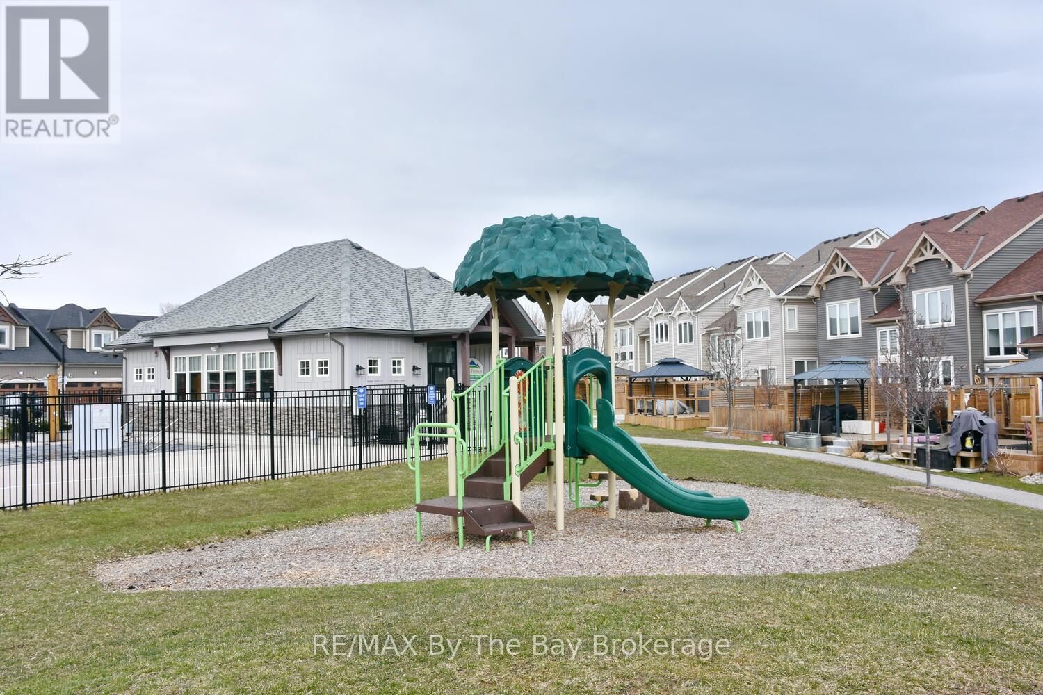 39 GREGORY AVENUE Image 25