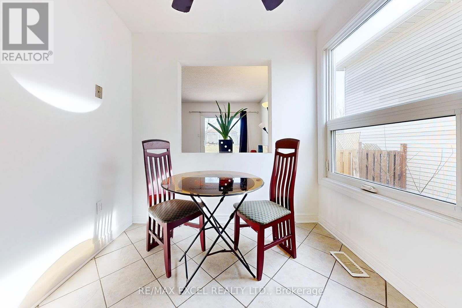 43 D'AMBROSIO DRIVE Image 14