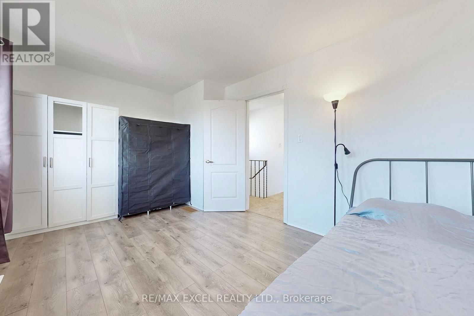 43 D'AMBROSIO DRIVE Image 19