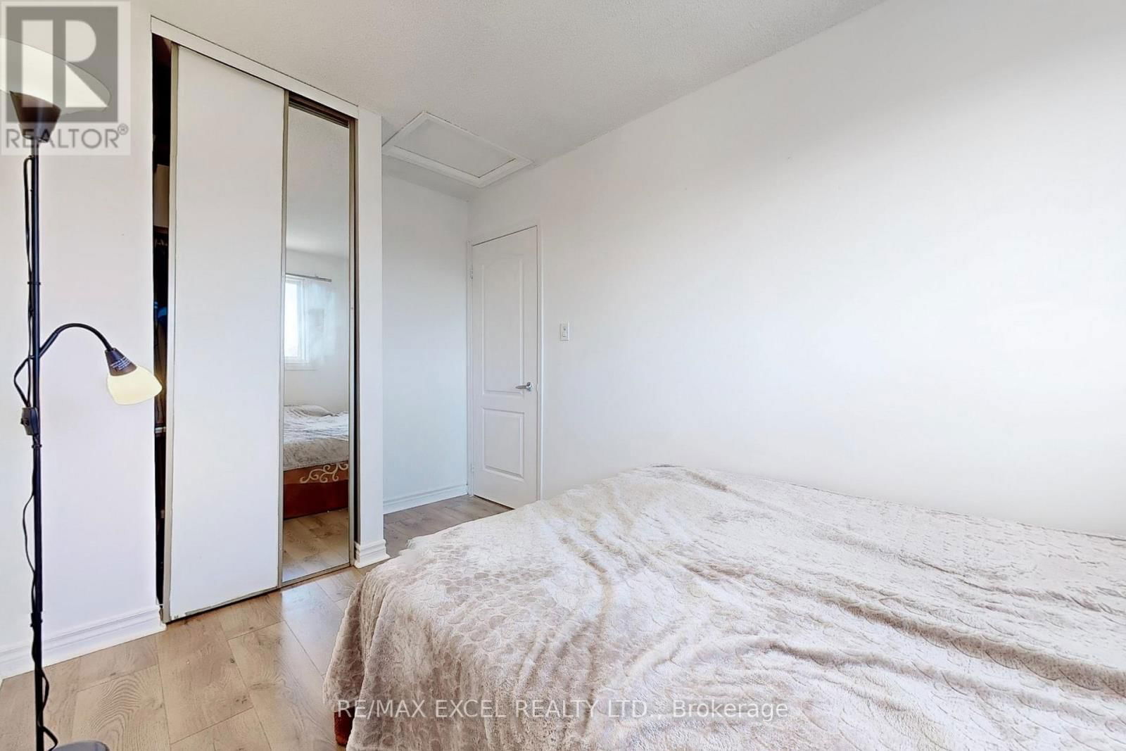 43 D'AMBROSIO DRIVE Image 21