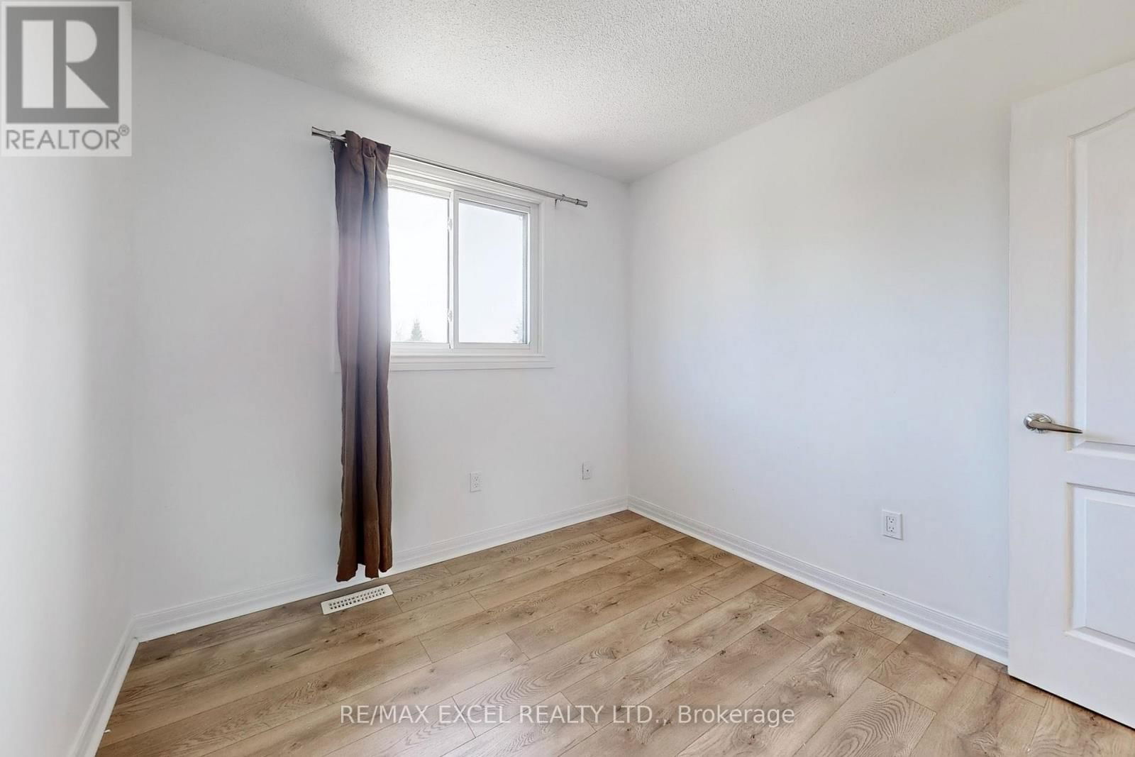 43 D'AMBROSIO DRIVE Image 23