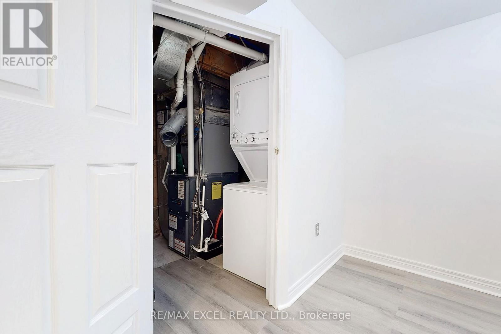 43 D'AMBROSIO DRIVE Image 34