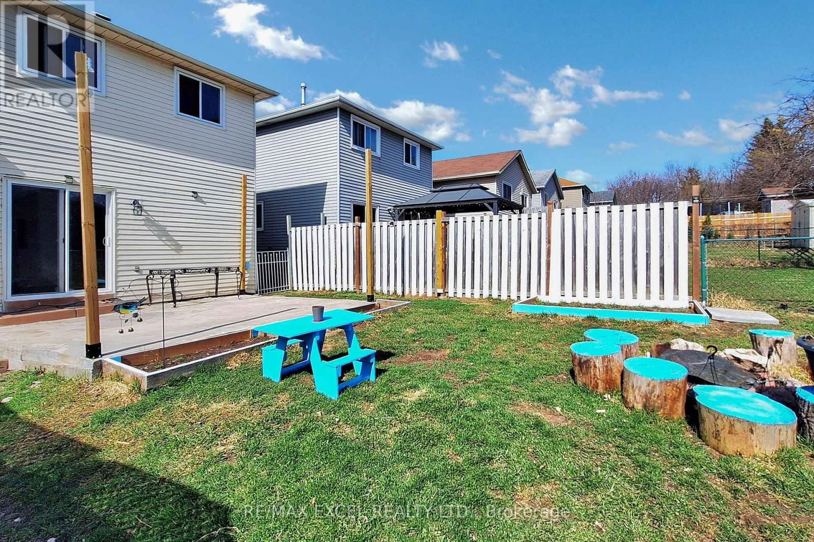 43 D'AMBROSIO DRIVE Image 37