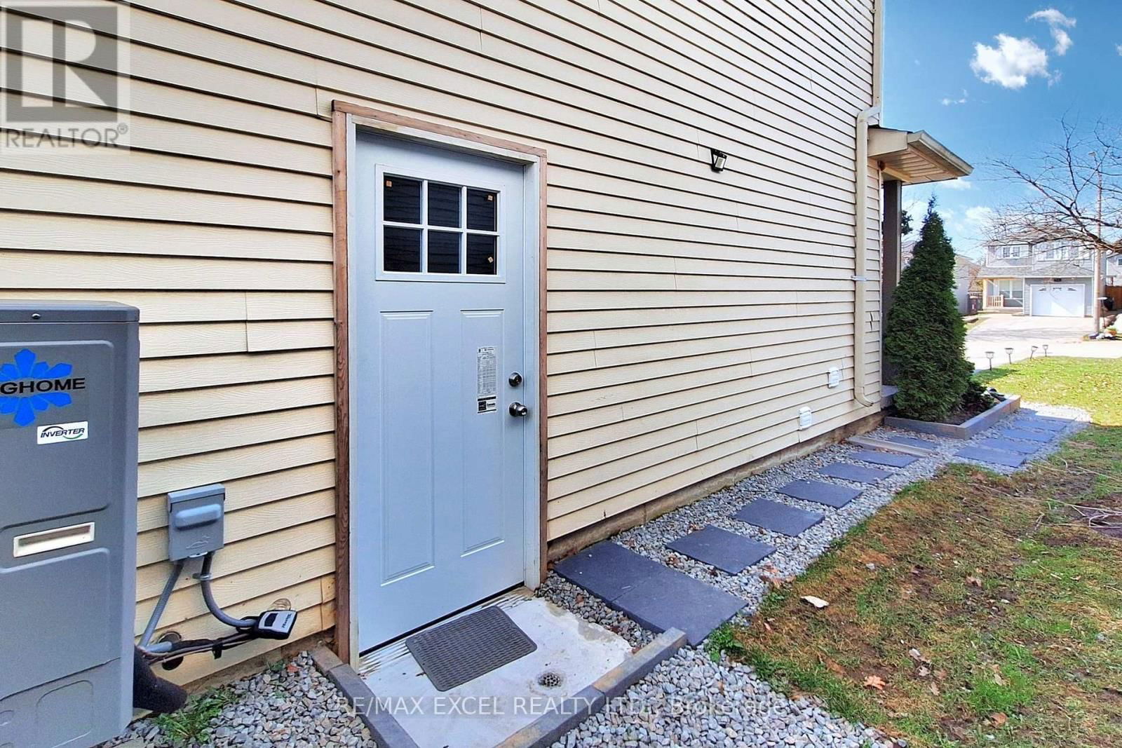 43 D'AMBROSIO DRIVE Image 39
