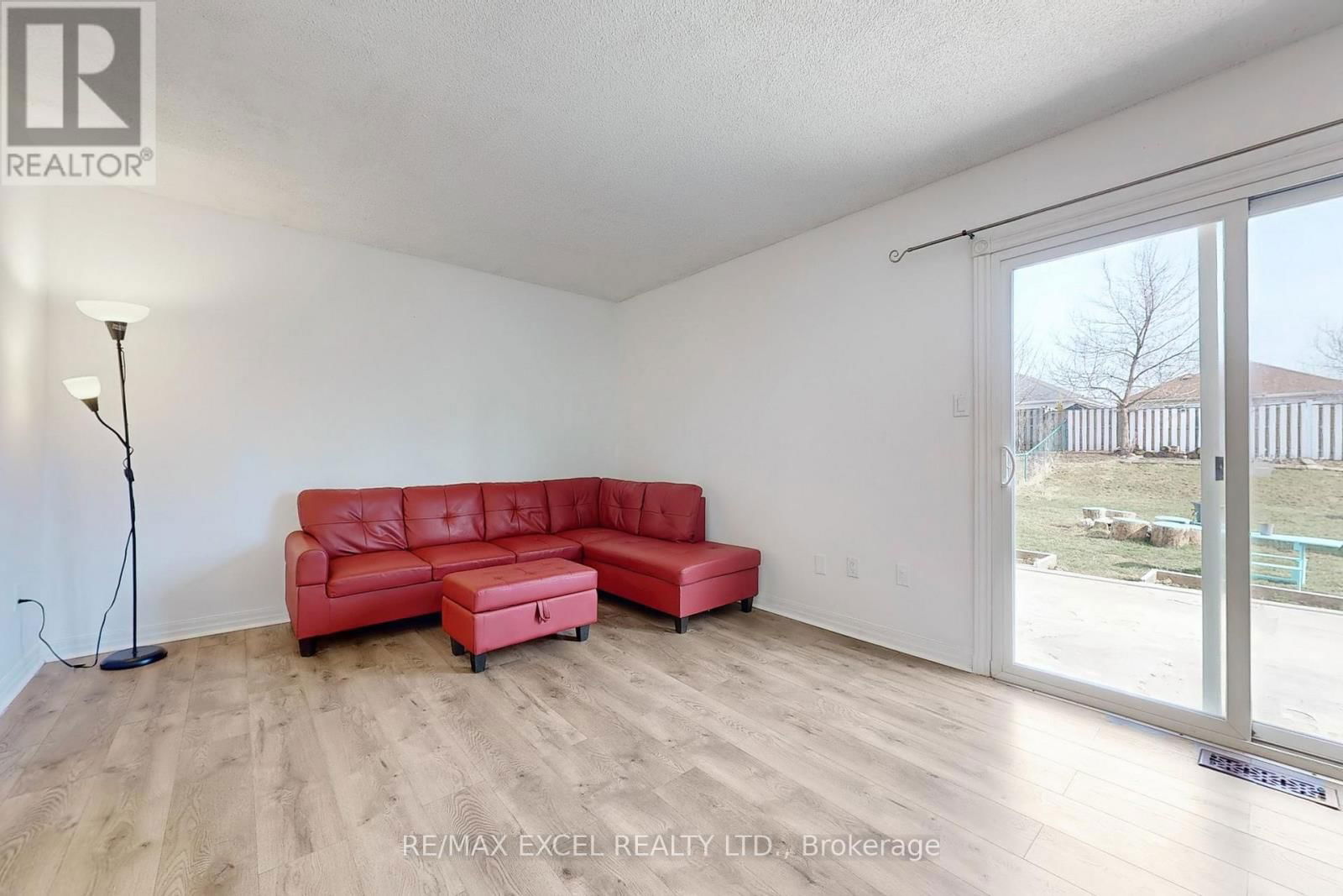 43 D'AMBROSIO DRIVE Image 6