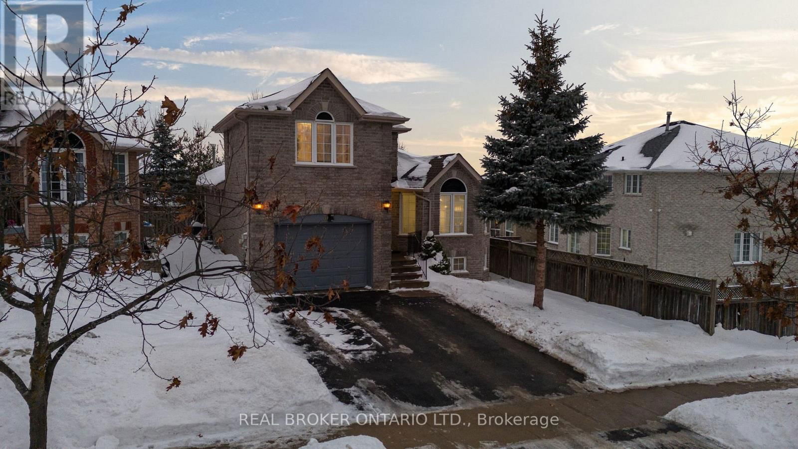 31 BELL STREET Image 2