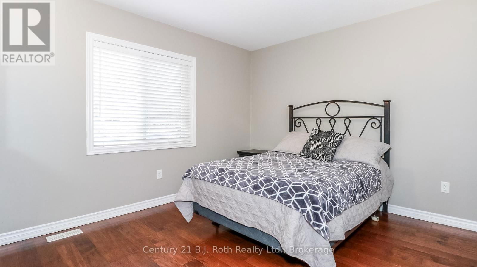 3031 SECOND STREET Image 13