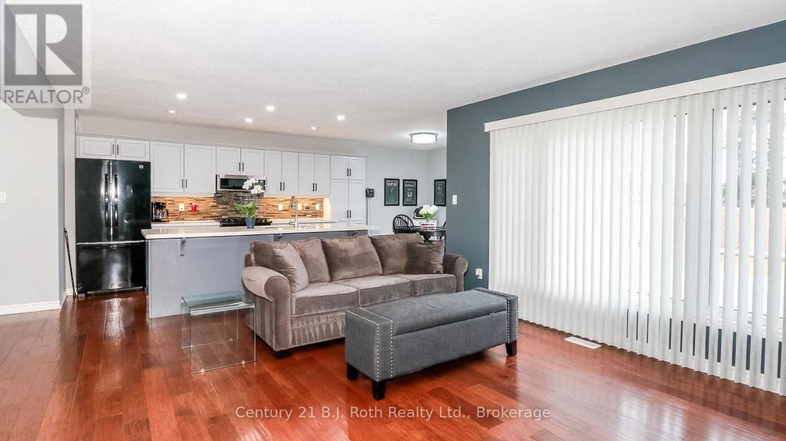 3031 SECOND STREET Image 15