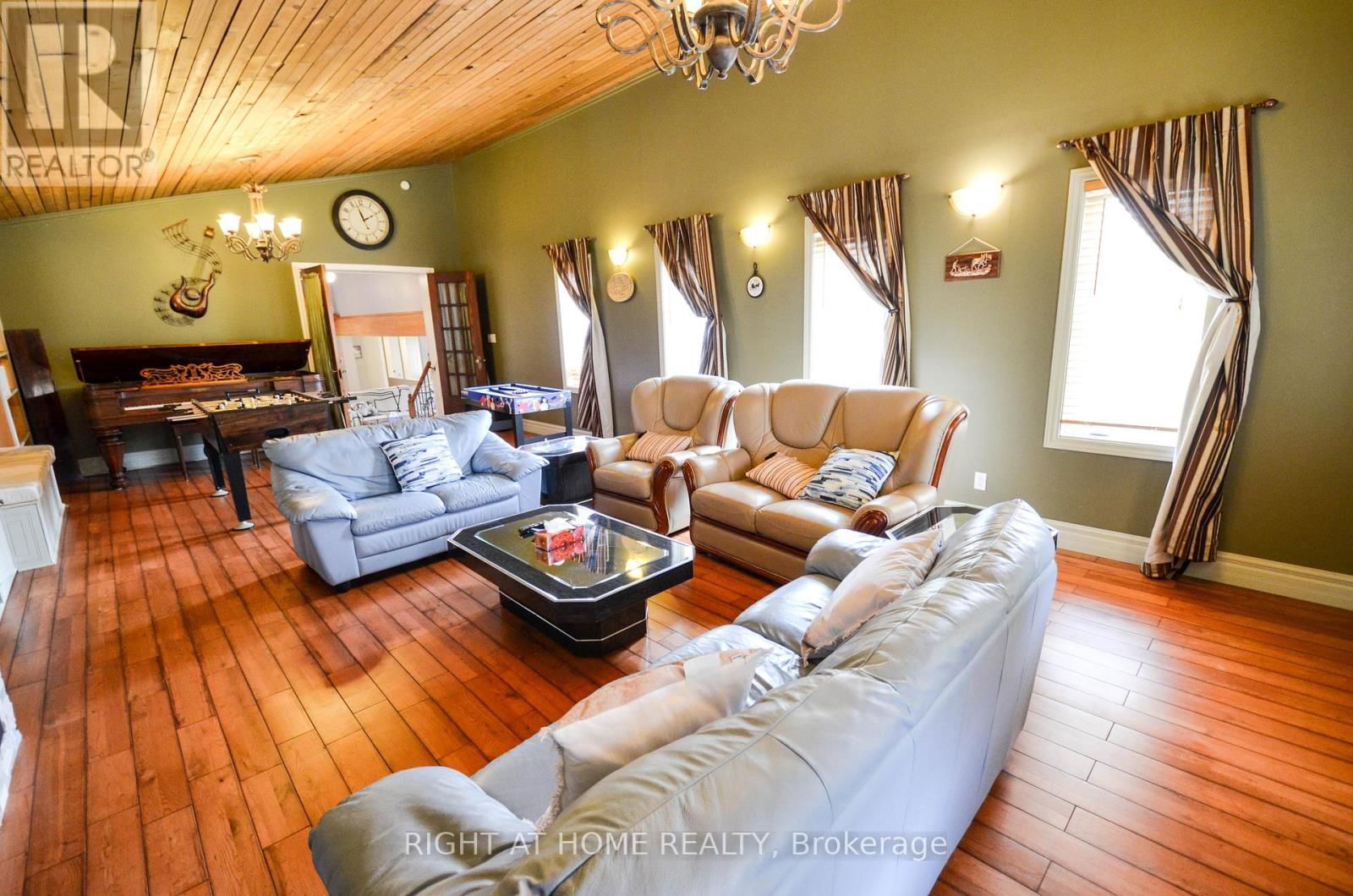 49 WINFIELD DRIVE Image 10