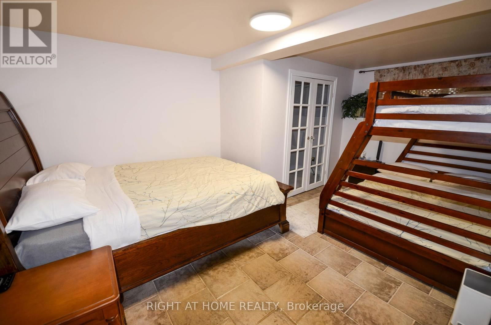 49 WINFIELD DRIVE Image 13