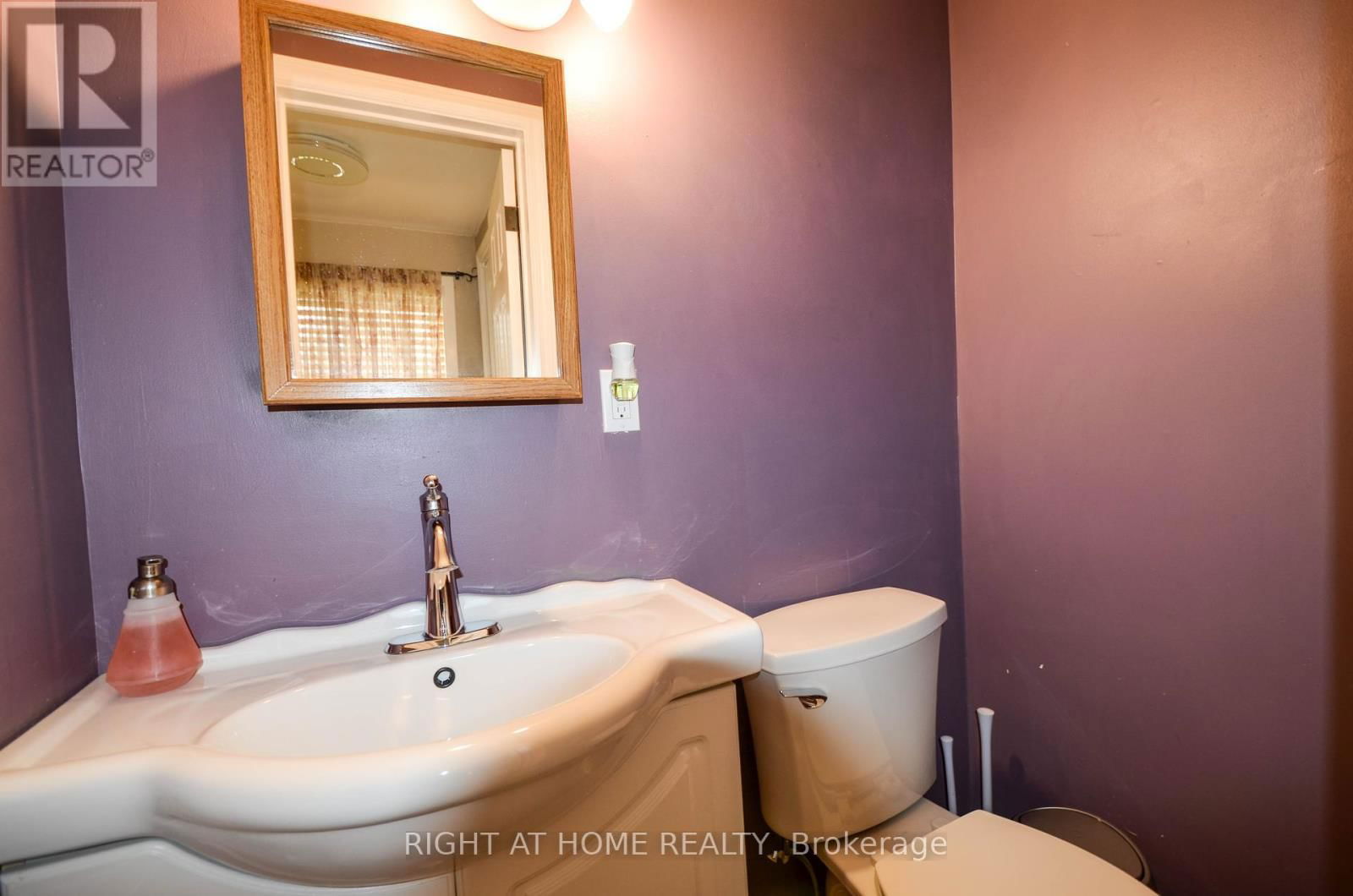 49 WINFIELD DRIVE Image 4