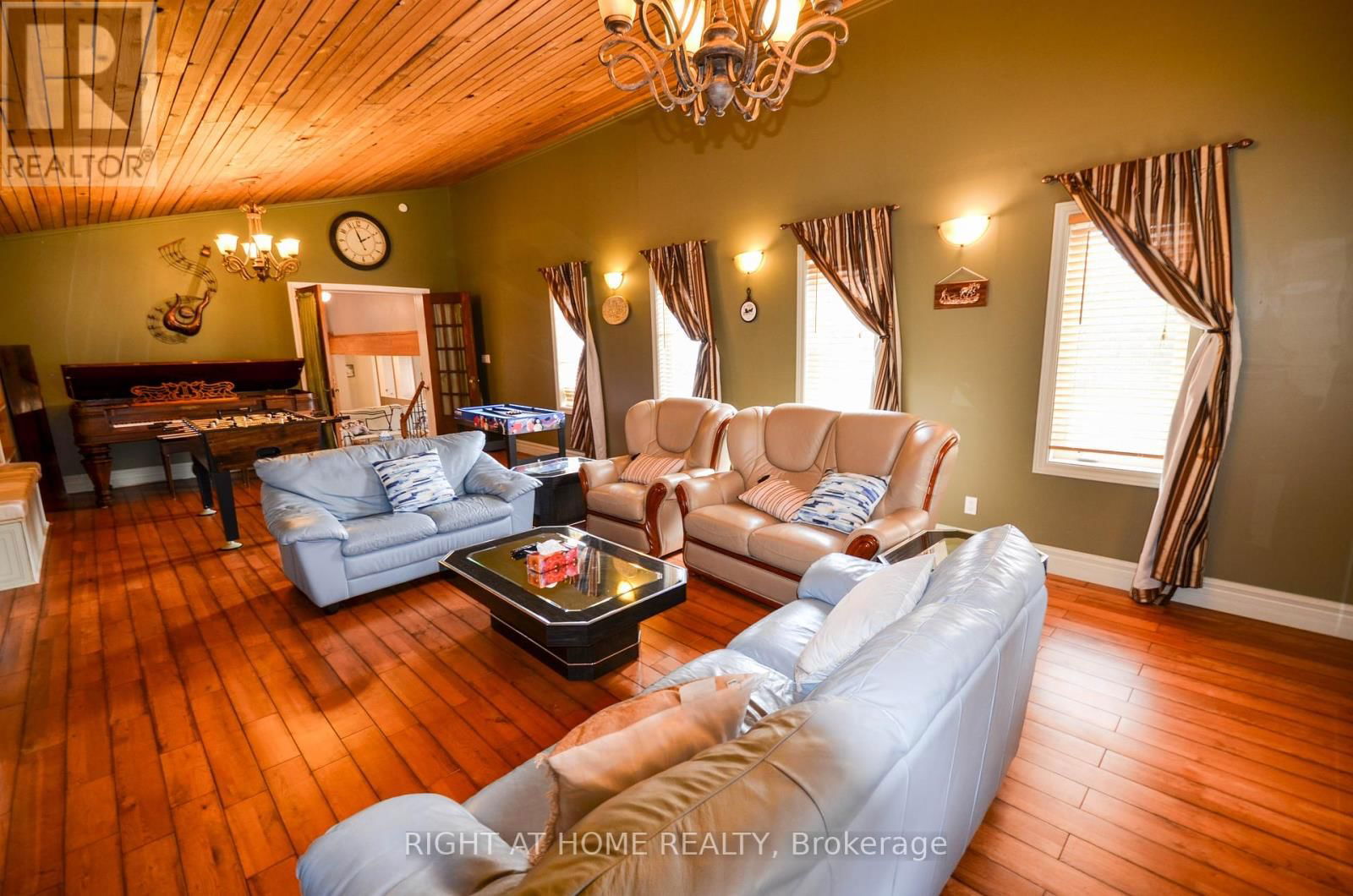 49 WINFIELD DRIVE Image 9