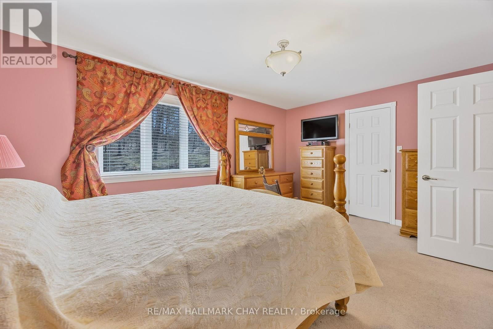 7 PINEVIEW DRIVE Image 15