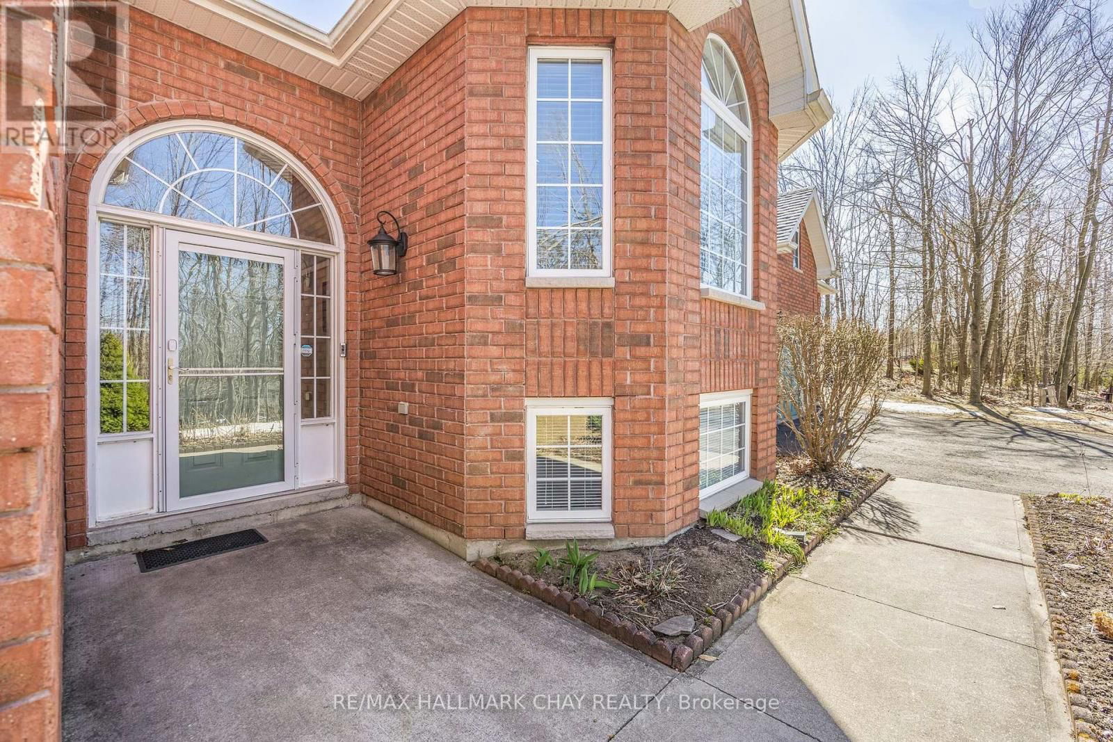 7 PINEVIEW DRIVE Image 2