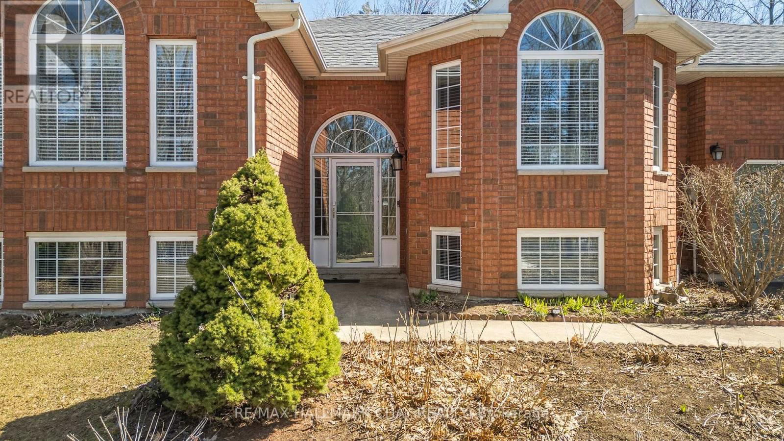 7 PINEVIEW DRIVE Image 3