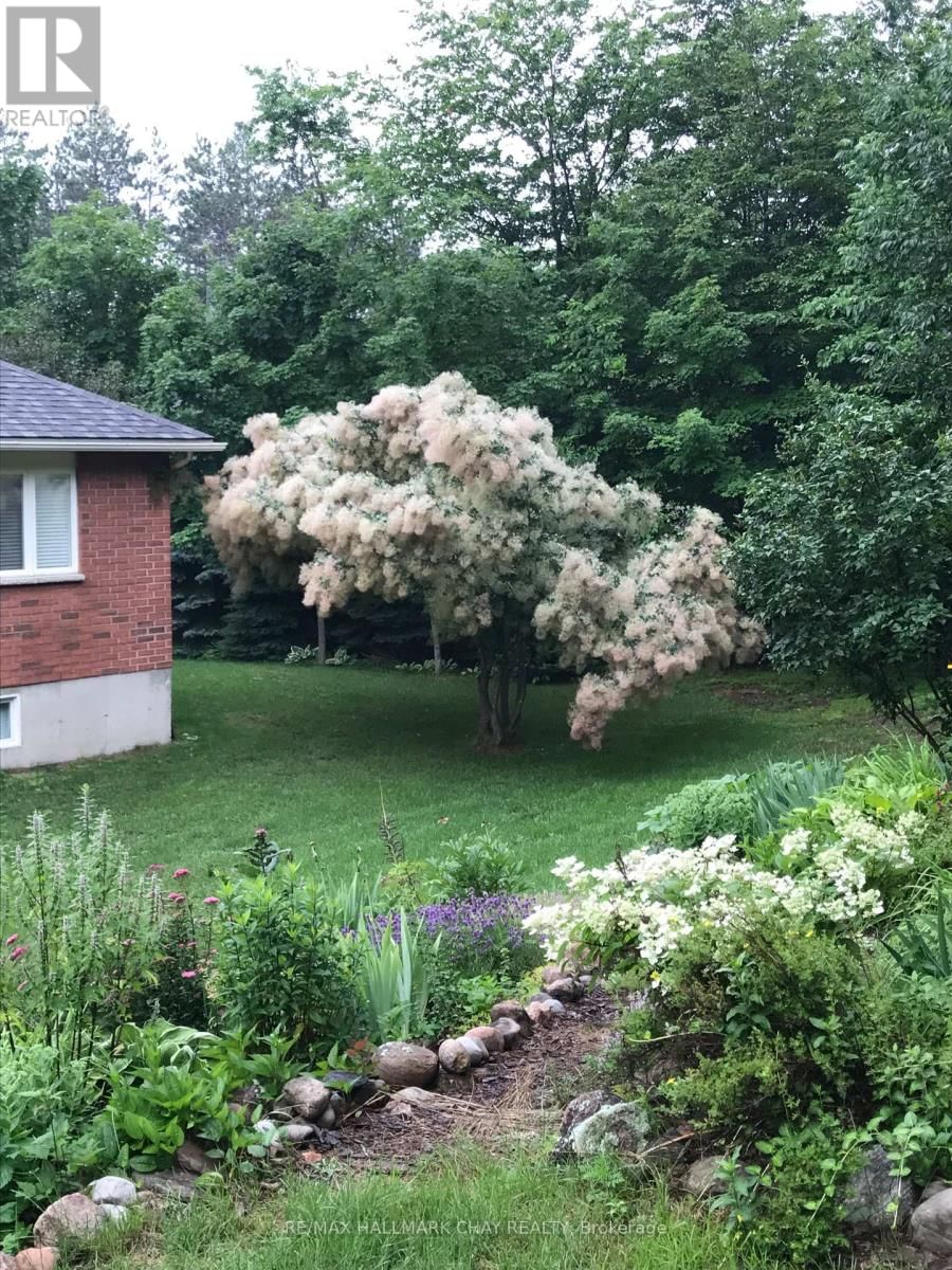 7 PINEVIEW DRIVE Image 32
