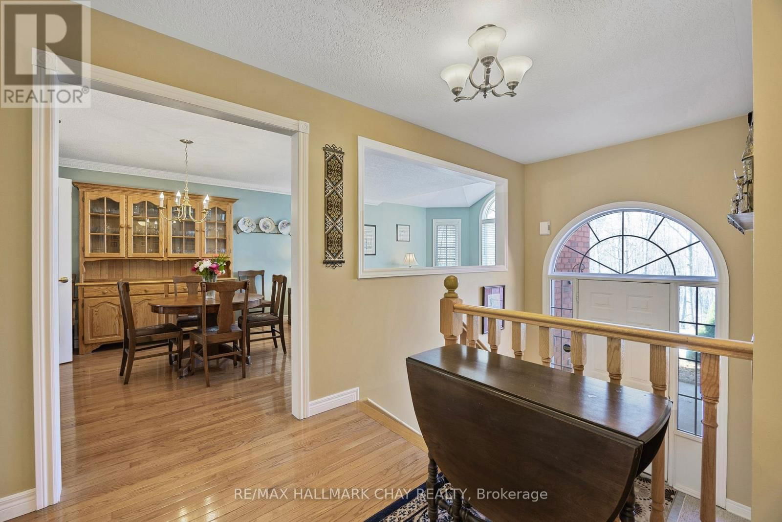 7 PINEVIEW DRIVE Image 4