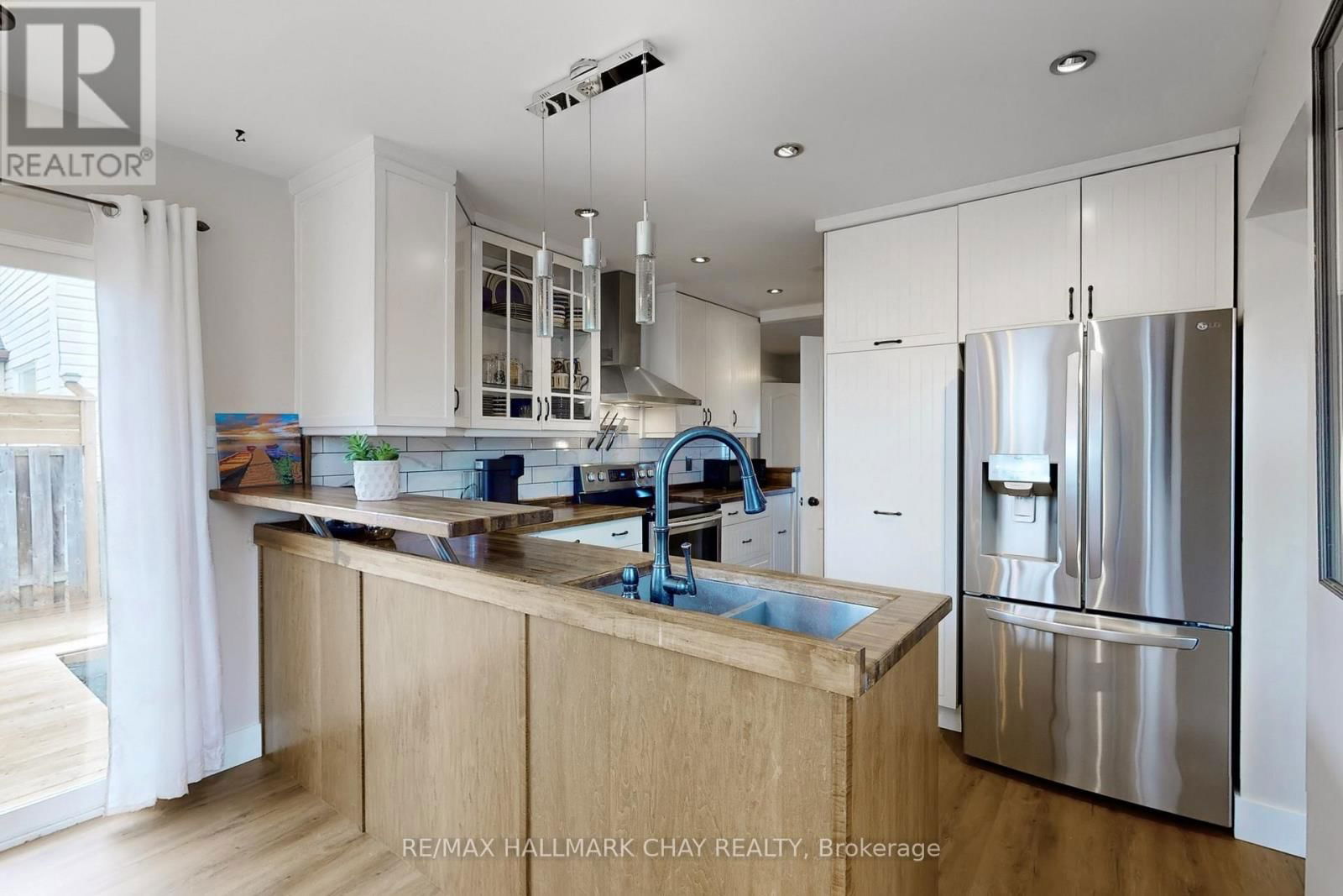 40 SHAKESPEARE CRESCENT Image 11