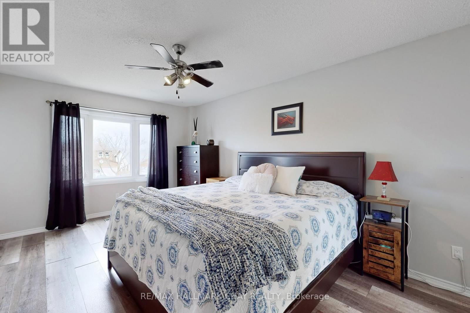 40 SHAKESPEARE CRESCENT Image 18