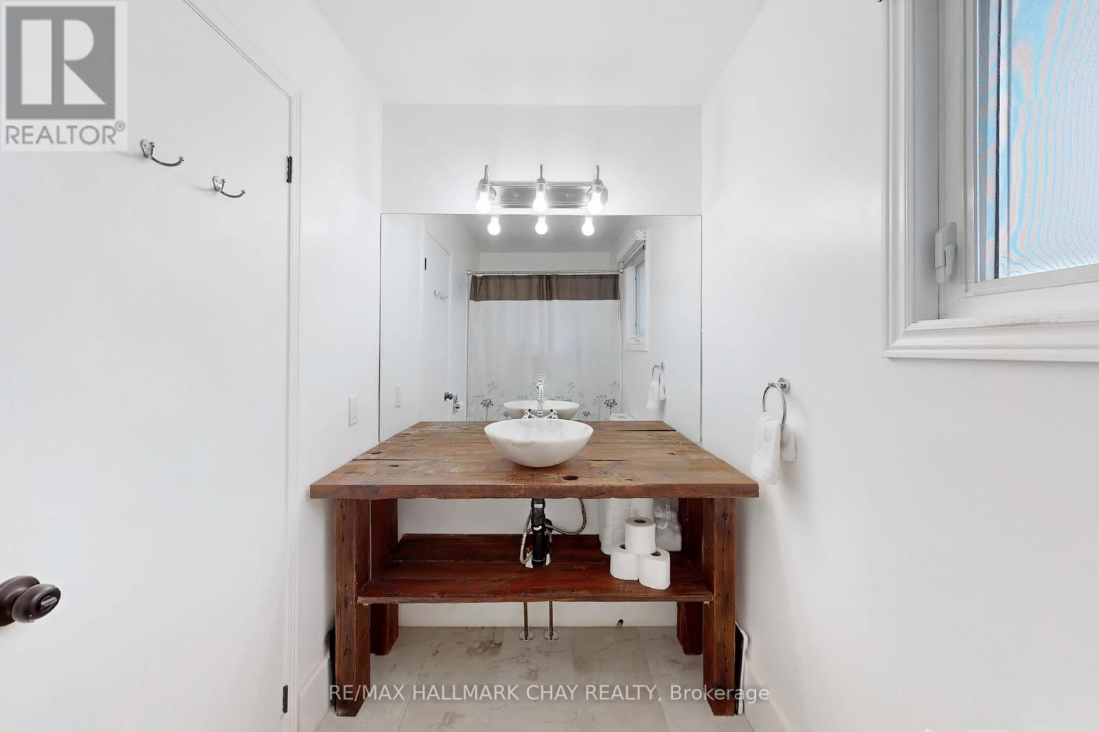 40 SHAKESPEARE CRESCENT Image 22