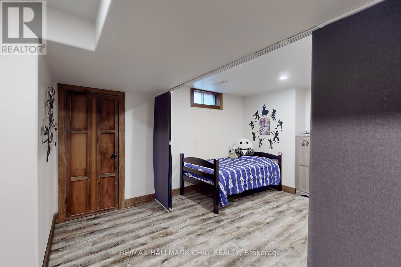 40 SHAKESPEARE CRESCENT Image 36