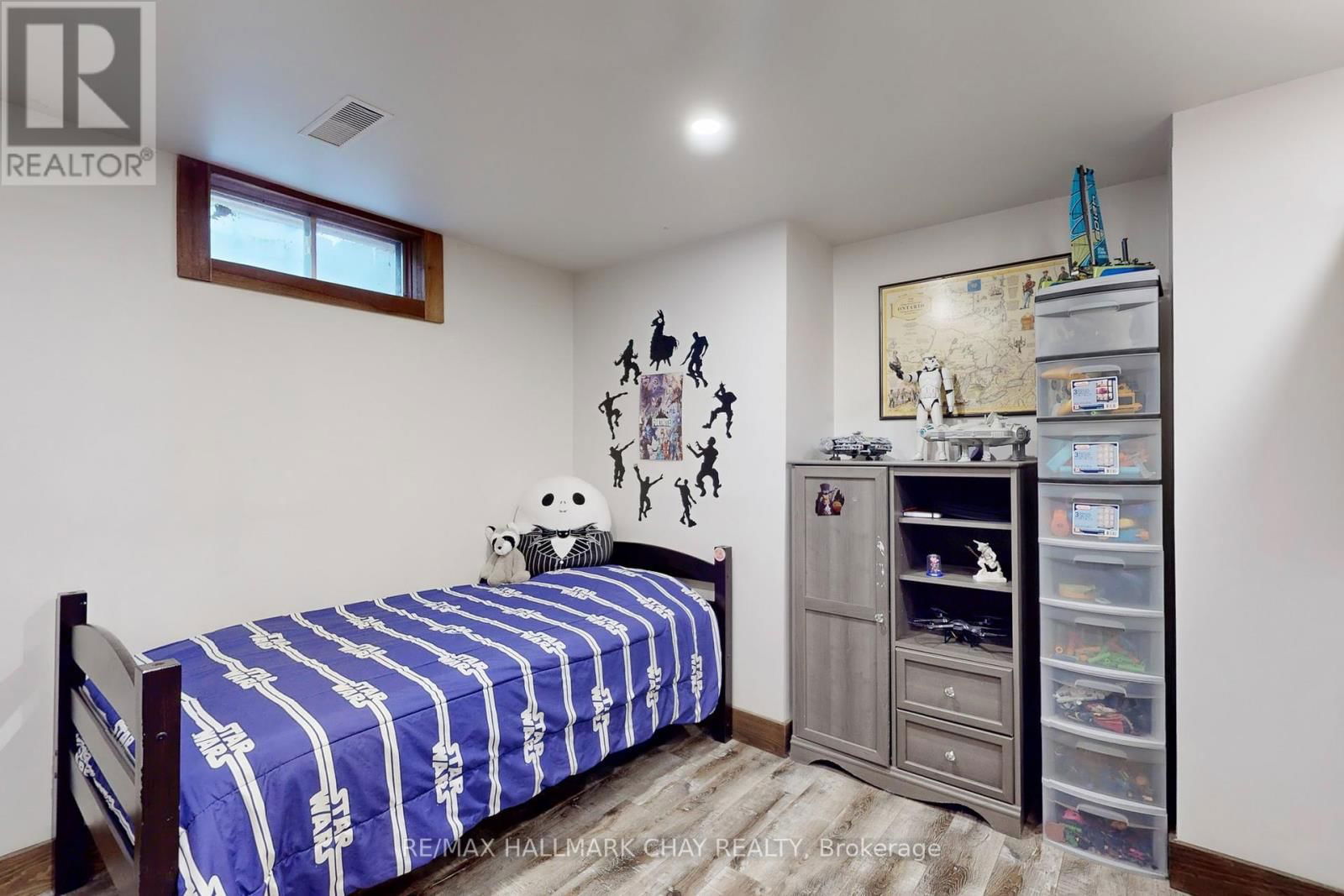40 SHAKESPEARE CRESCENT Image 38