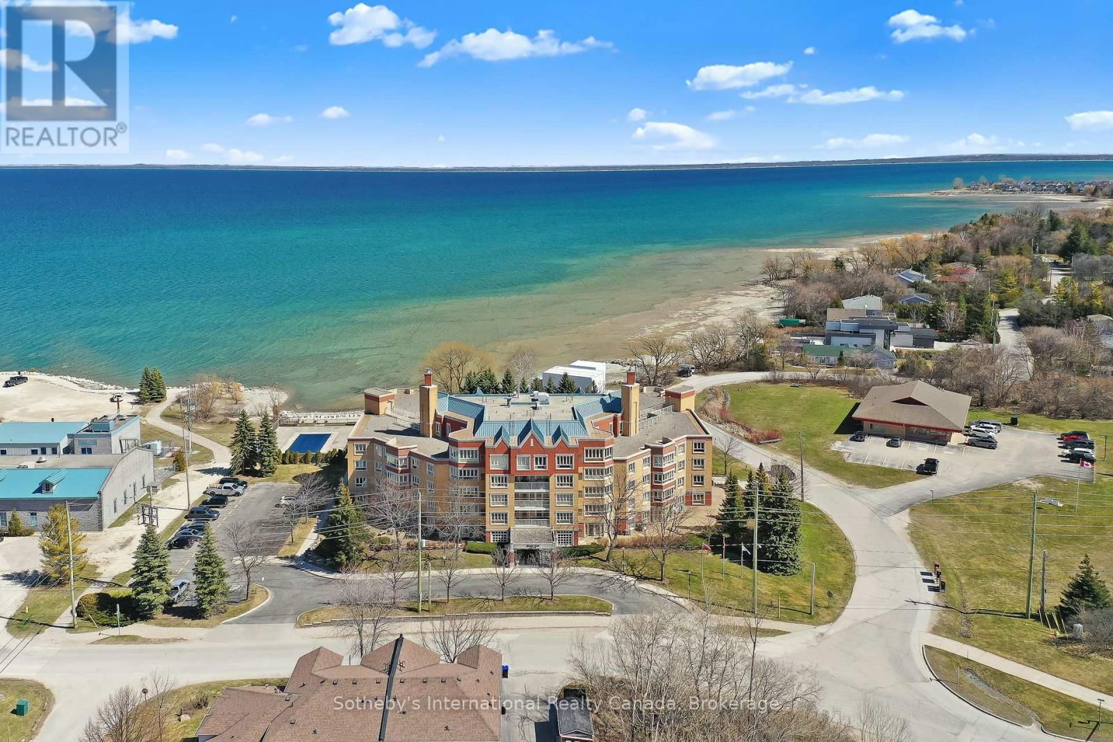 402 - 16 RAGLAN STREET Image 1