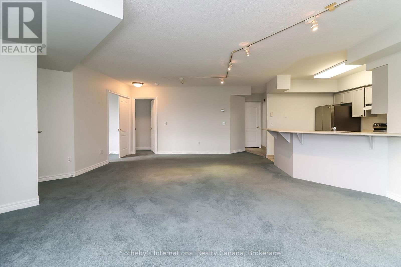 402 - 16 RAGLAN STREET Image 11