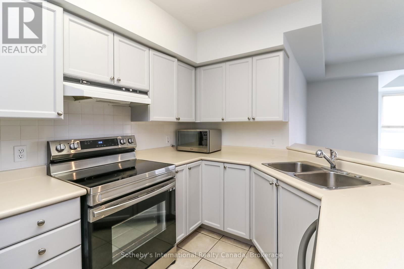 402 - 16 RAGLAN STREET Image 15