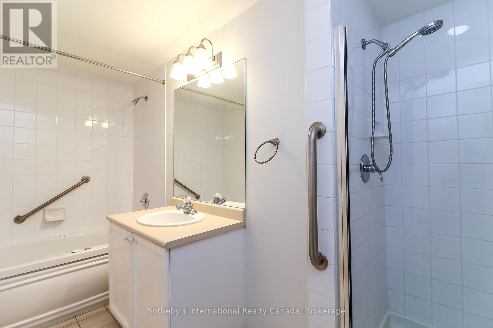 402 - 16 RAGLAN STREET Image 23